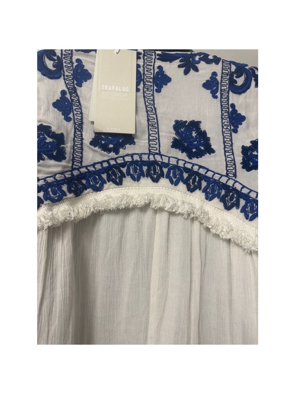 NEW Zara Trafaluc Embroidered Smocked Cardigan Size Medium White and Blue Flawed - Picture 12 of 16